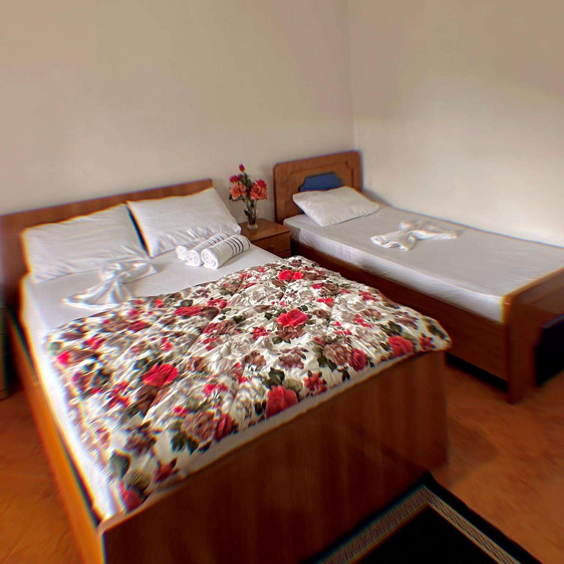 Hotel Belind Berat Exteriör bild