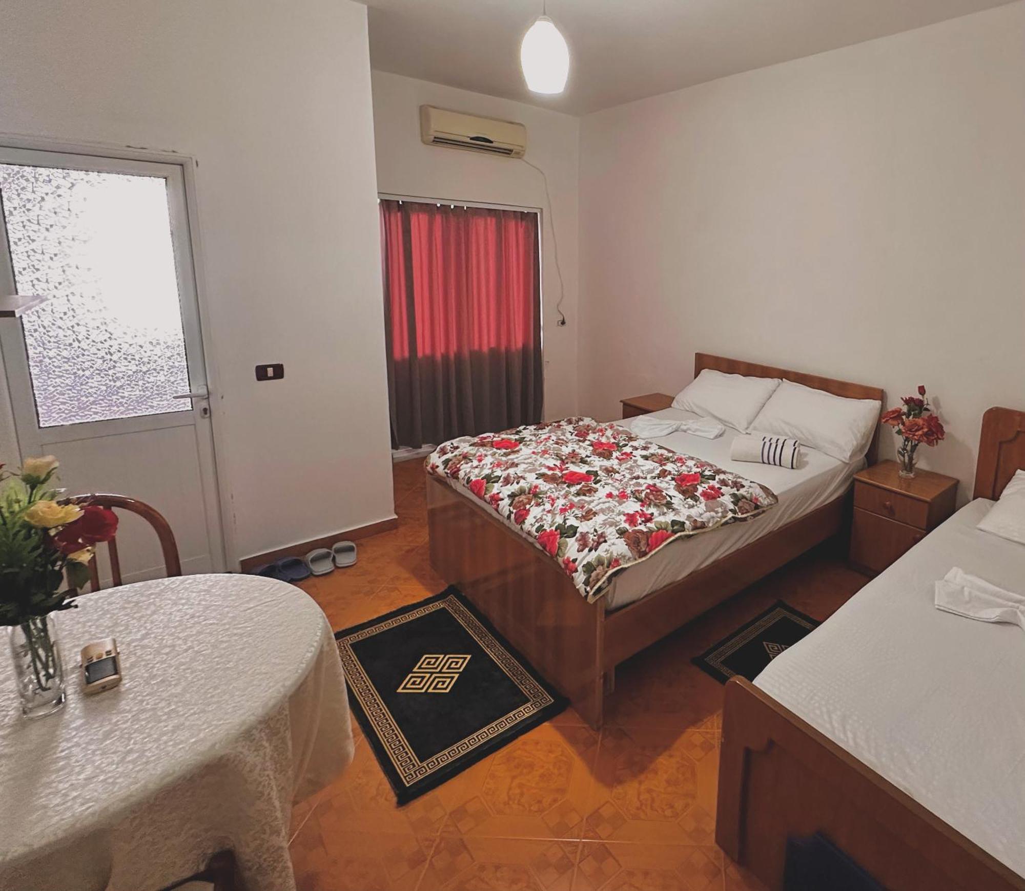 Hotel Belind Berat Exteriör bild